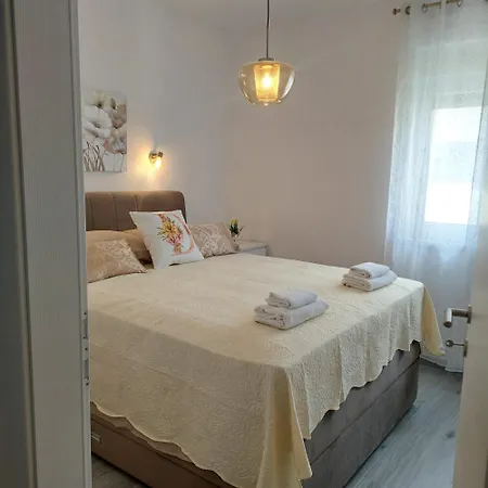 Comfort Lovely Diva 4, Ciovo, Okrug * טרוגיר