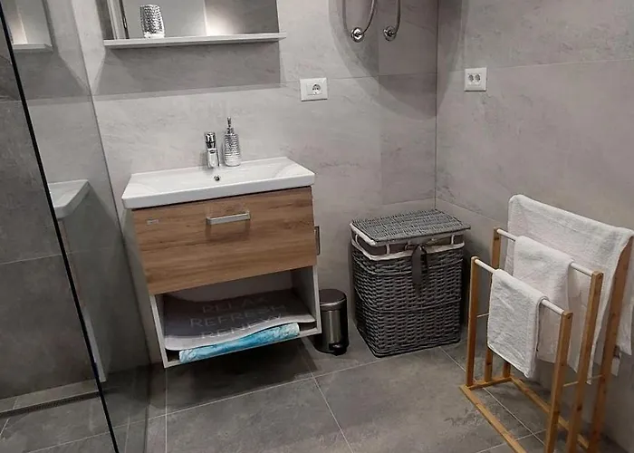 Apartment Comfort Lovely Diva 4, Ciovo, Okrug